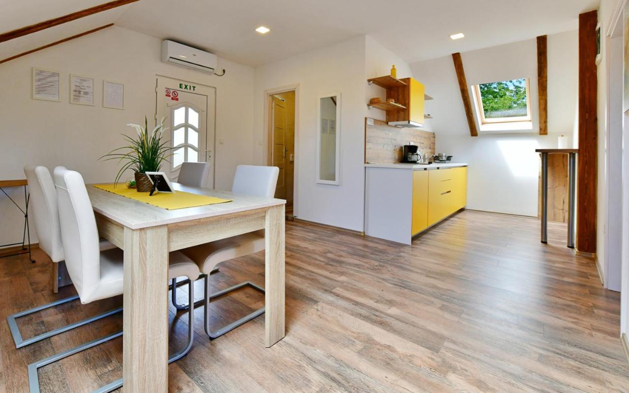 Apartman Doris Rakovica Exterior photo