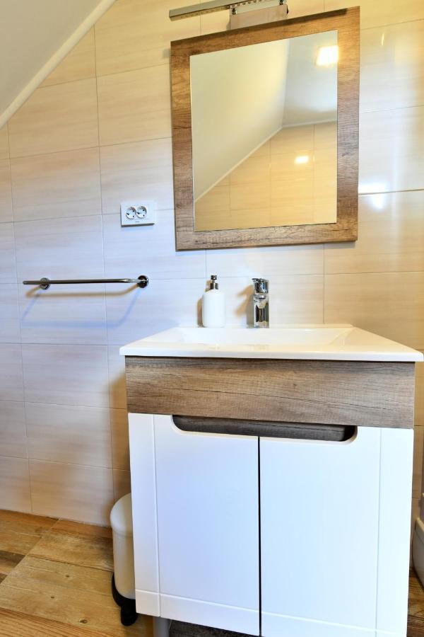 Apartman Doris Rakovica Exterior photo
